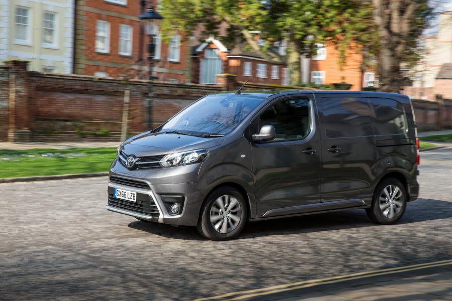 Toyota ProAce Van Compact 2017 года  (UK) (фото 21 из 32)